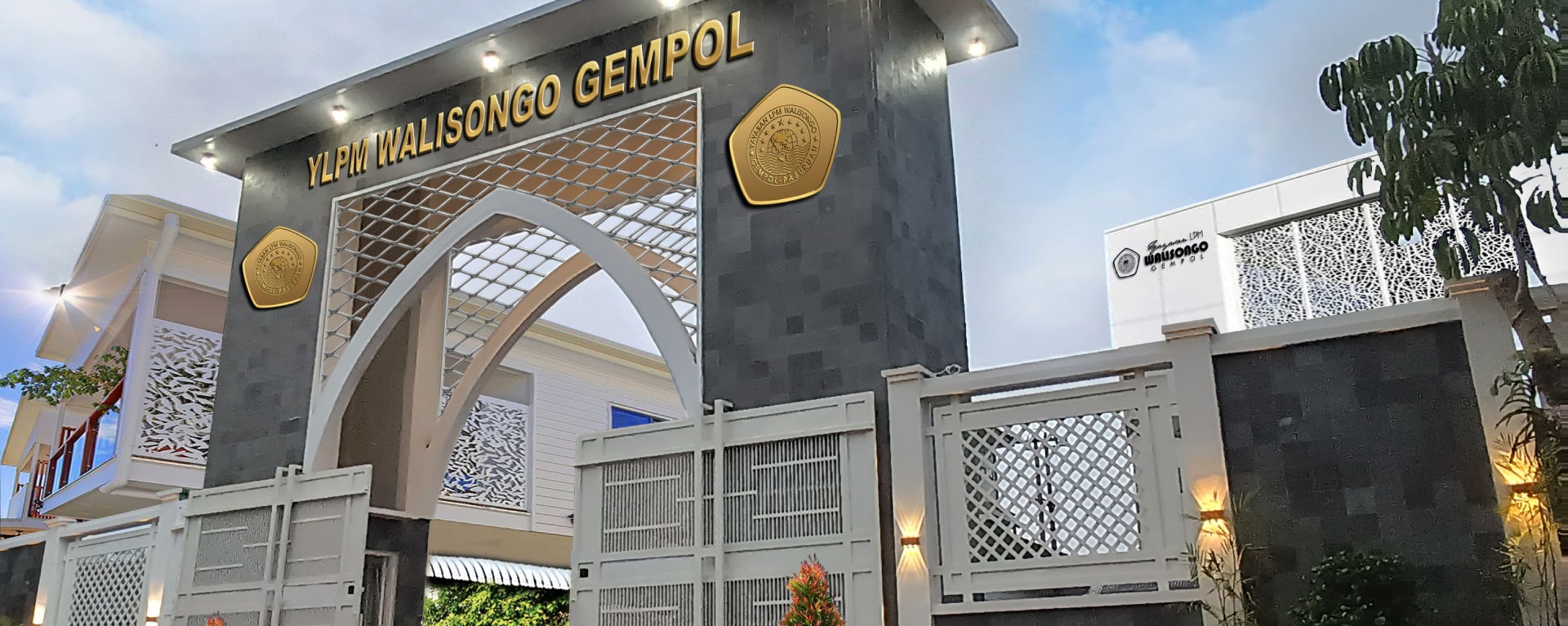 GERBANG BARAT